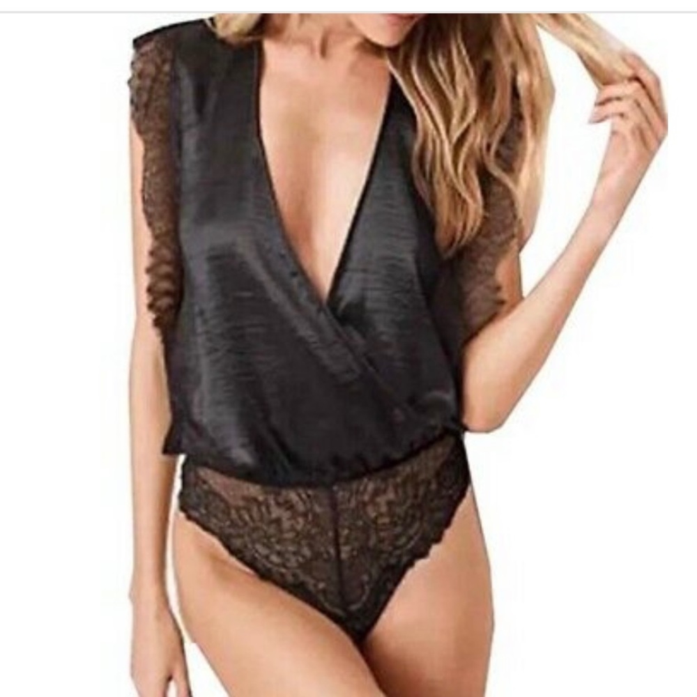 Victoria’s Secret | Dream Angels Chantilly Lace Wrap Bodysuit, Black - EUC